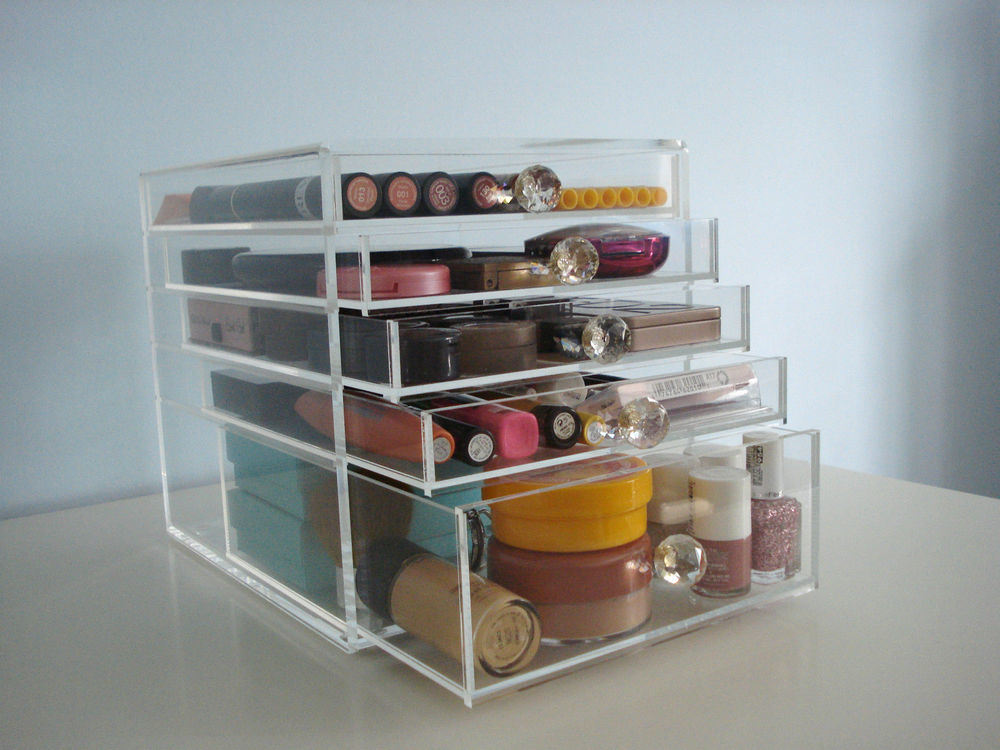 Custom Acrylic Makeup Organizer with 5 Drawers